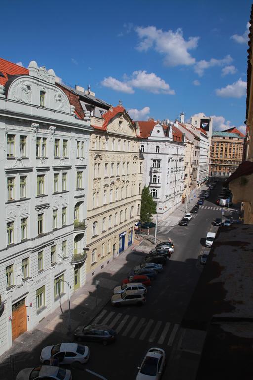 Apartment Rimska 34 Prag Exterior foto